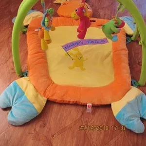Развивающий коврик для малыша