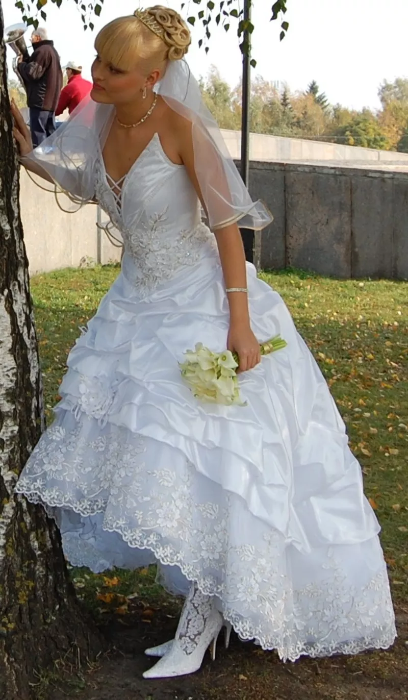 Свадебное платье эксклюзивного покроя